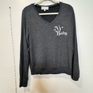 Euc wildfox NY BABY v neck sweater small black